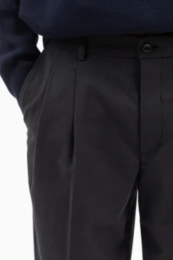Benn Relaxed Pleated Trouser><noscript><img width=