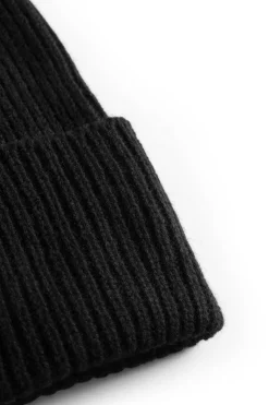 Merino Lambswool Rib N Logo Beanie><noscript><img width=